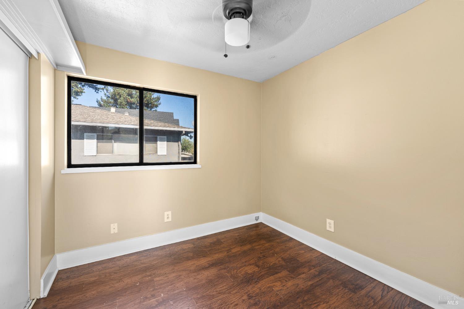 Detail Gallery Image 16 of 21 For 743 Davis St, Santa Rosa,  CA 95401 - 4 Beds | 2 Baths