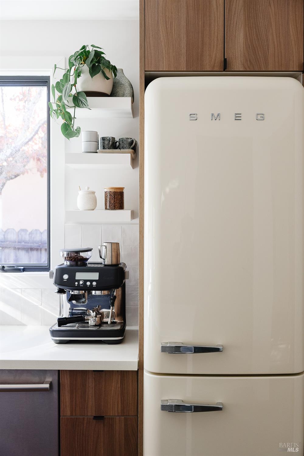 Detail Gallery Image 12 of 59 For 18445 1st Ave, Sonoma,  CA 95476 - 2 Beds | 2 Baths