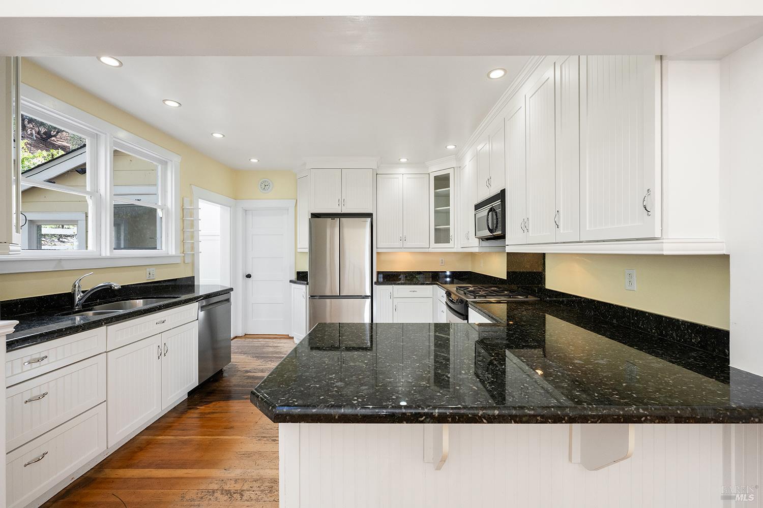 Detail Gallery Image 25 of 63 For 2550 Warm Springs Rd, Glen Ellen,  CA 95442 - 3 Beds | 3 Baths