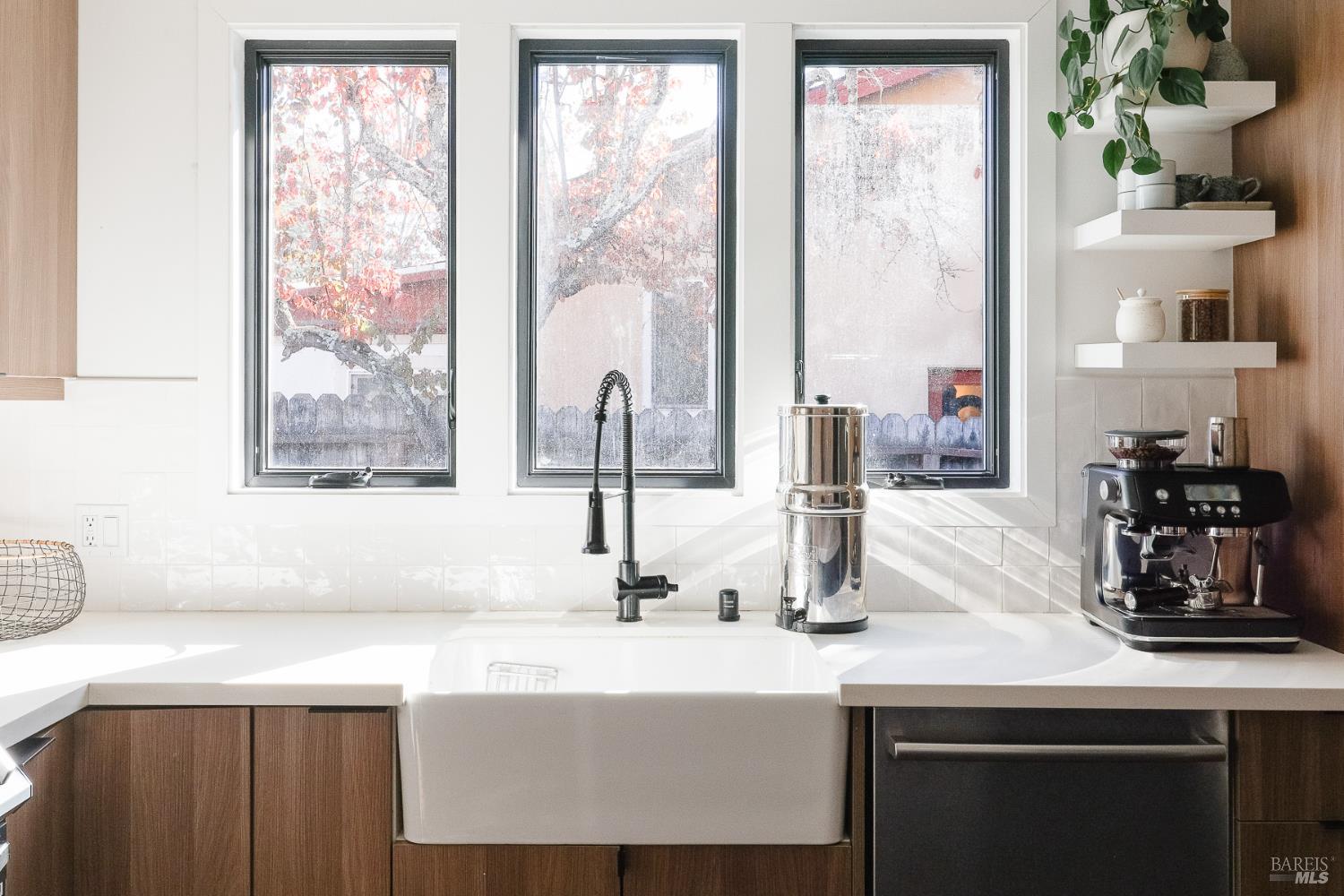 Detail Gallery Image 13 of 59 For 18445 1st Ave, Sonoma,  CA 95476 - 2 Beds | 2 Baths