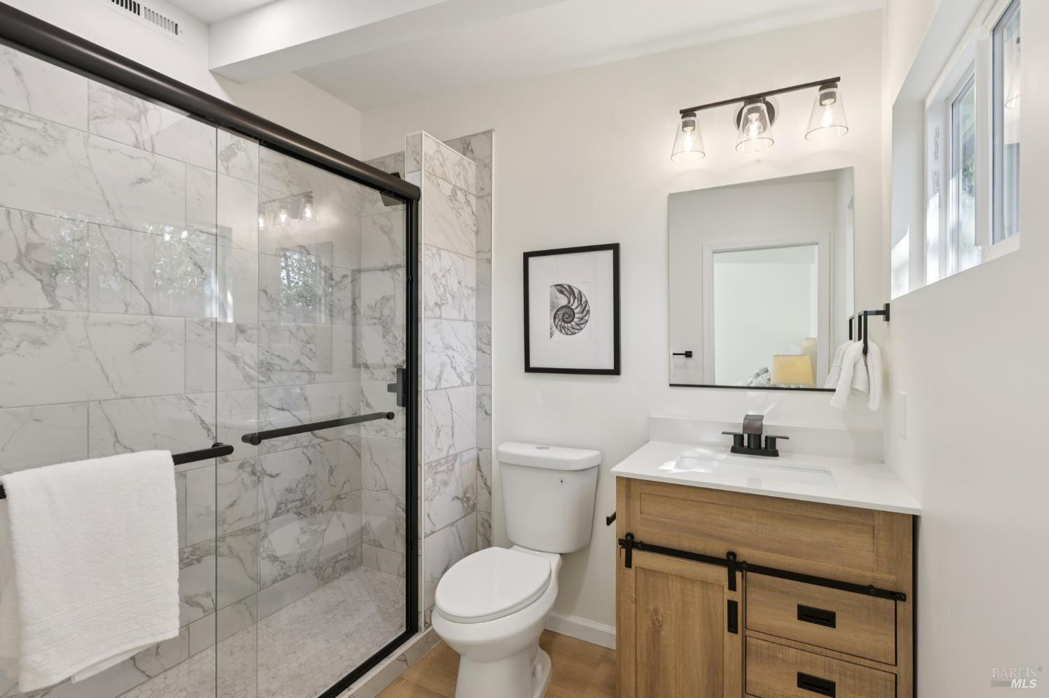 Detail Gallery Image 18 of 44 For 368 Bonnie Ct, Rohnert Park,  CA 94928 - 4 Beds | 2 Baths