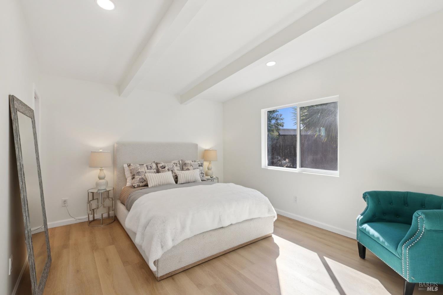 Detail Gallery Image 15 of 44 For 368 Bonnie Ct, Rohnert Park,  CA 94928 - 4 Beds | 2 Baths