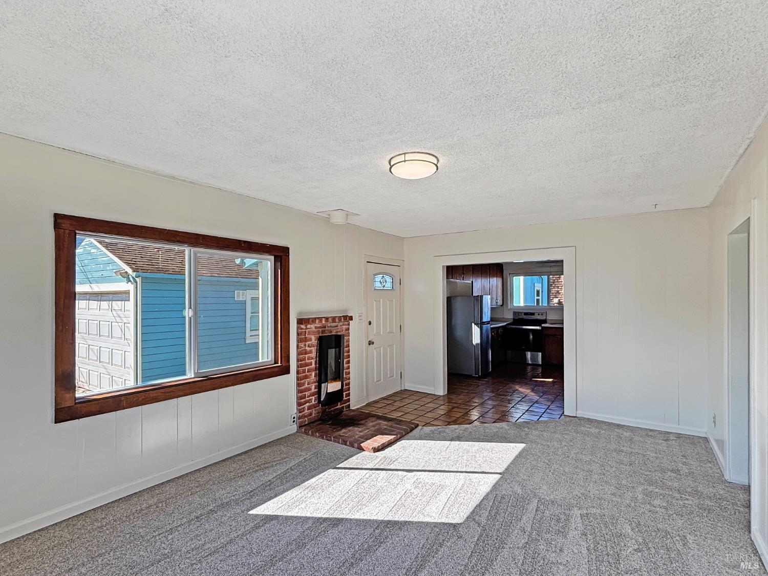 Detail Gallery Image 5 of 27 For 121 Florence St, Fort Bragg,  CA 95437 - 2 Beds | 1 Baths