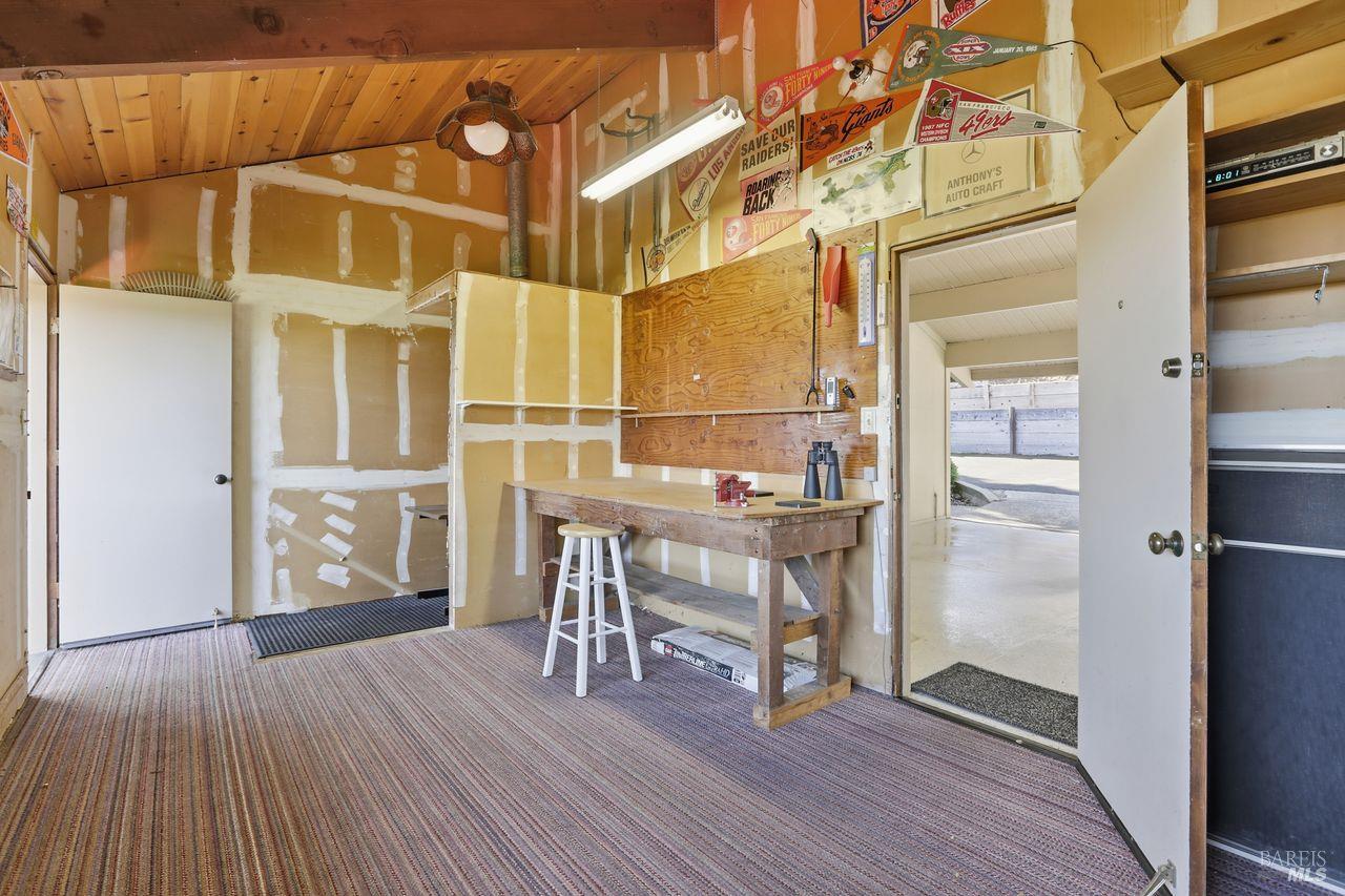 Detail Gallery Image 42 of 57 For 16 Burning Tree Dr, Novato,  CA 94949 - 3 Beds | 2/1 Baths