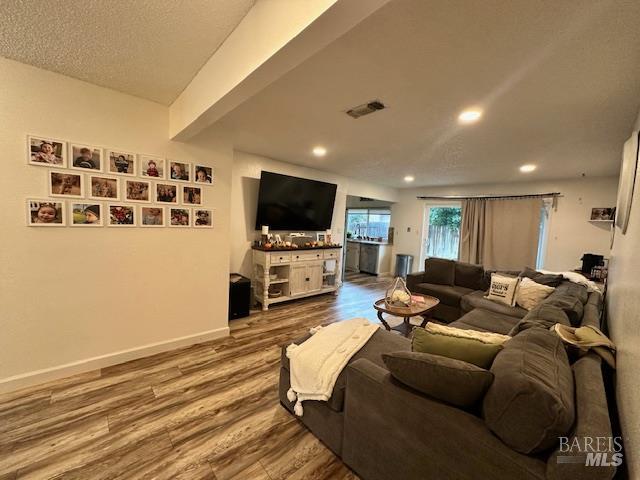 Detail Gallery Image 10 of 30 For 1203 Heron Dr, Suisun City,  CA 94585 - 4 Beds | 2 Baths