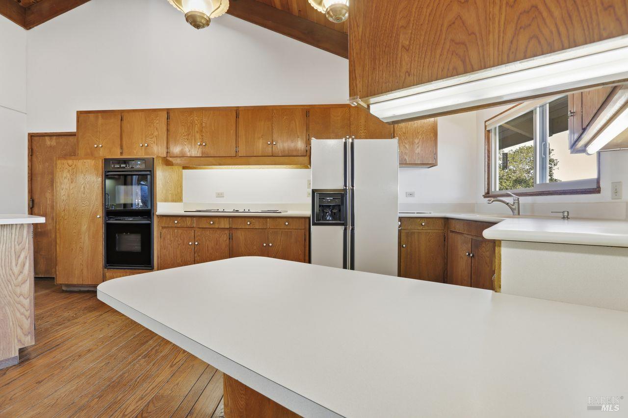 Detail Gallery Image 21 of 57 For 16 Burning Tree Dr, Novato,  CA 94949 - 3 Beds | 2/1 Baths