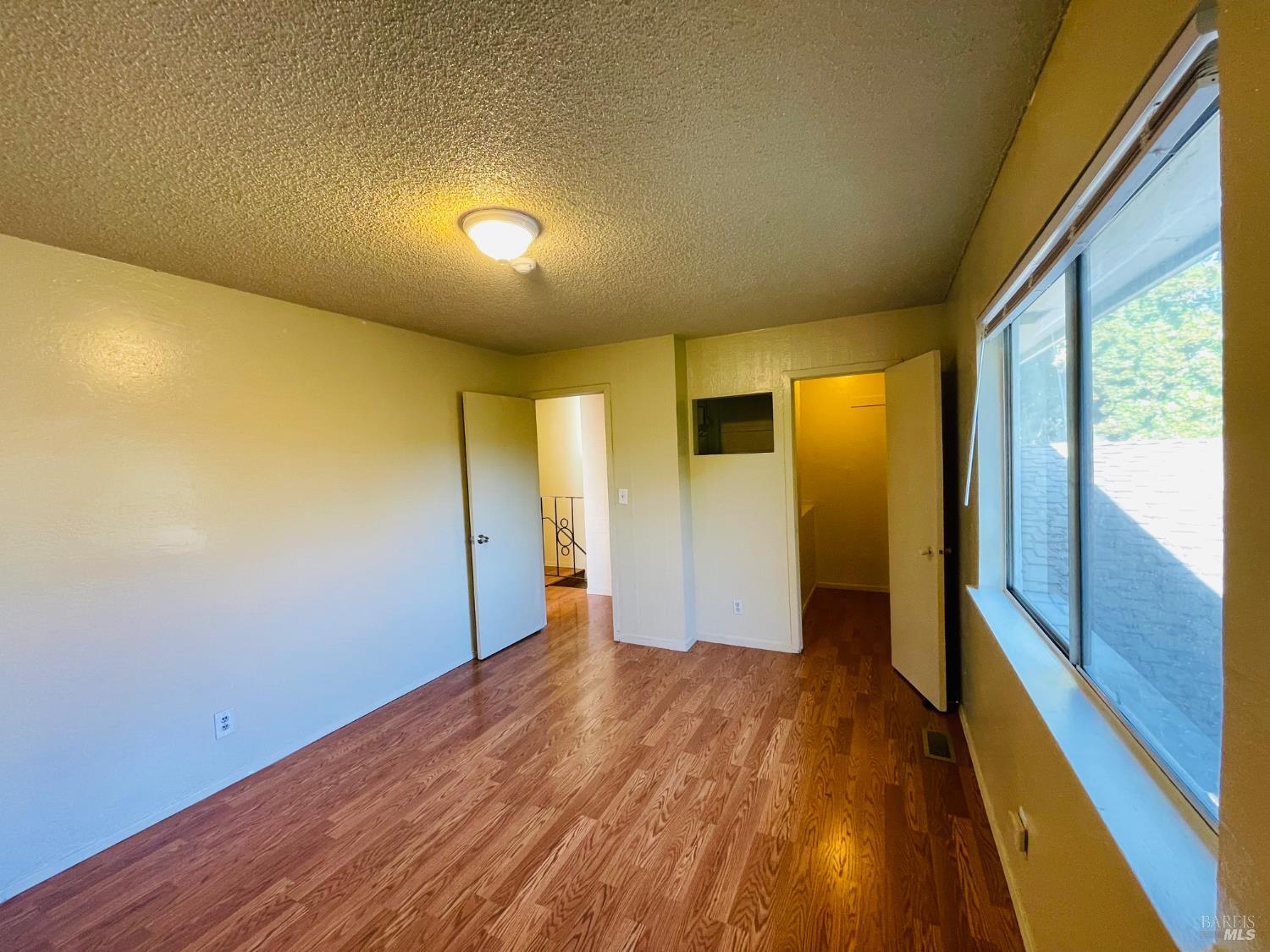 Detail Gallery Image 13 of 23 For 2529 Coffey Ln, Santa Rosa,  CA 95403 - 2 Beds | 1 Baths