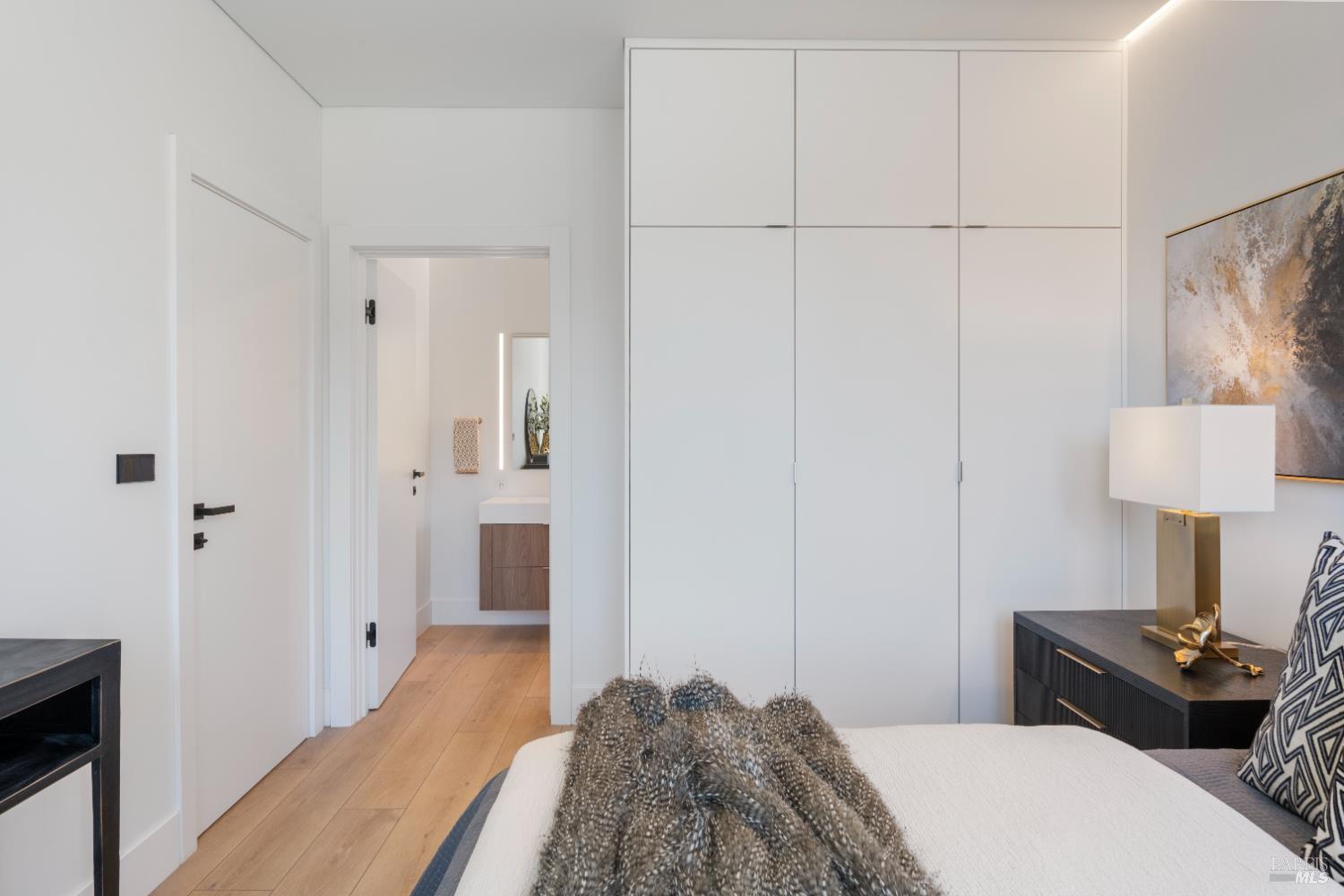 Detail Gallery Image 19 of 27 For 3804 Sedgemoore Dr, Santa Rosa,  CA 95404 - 5 Beds | 3/1 Baths