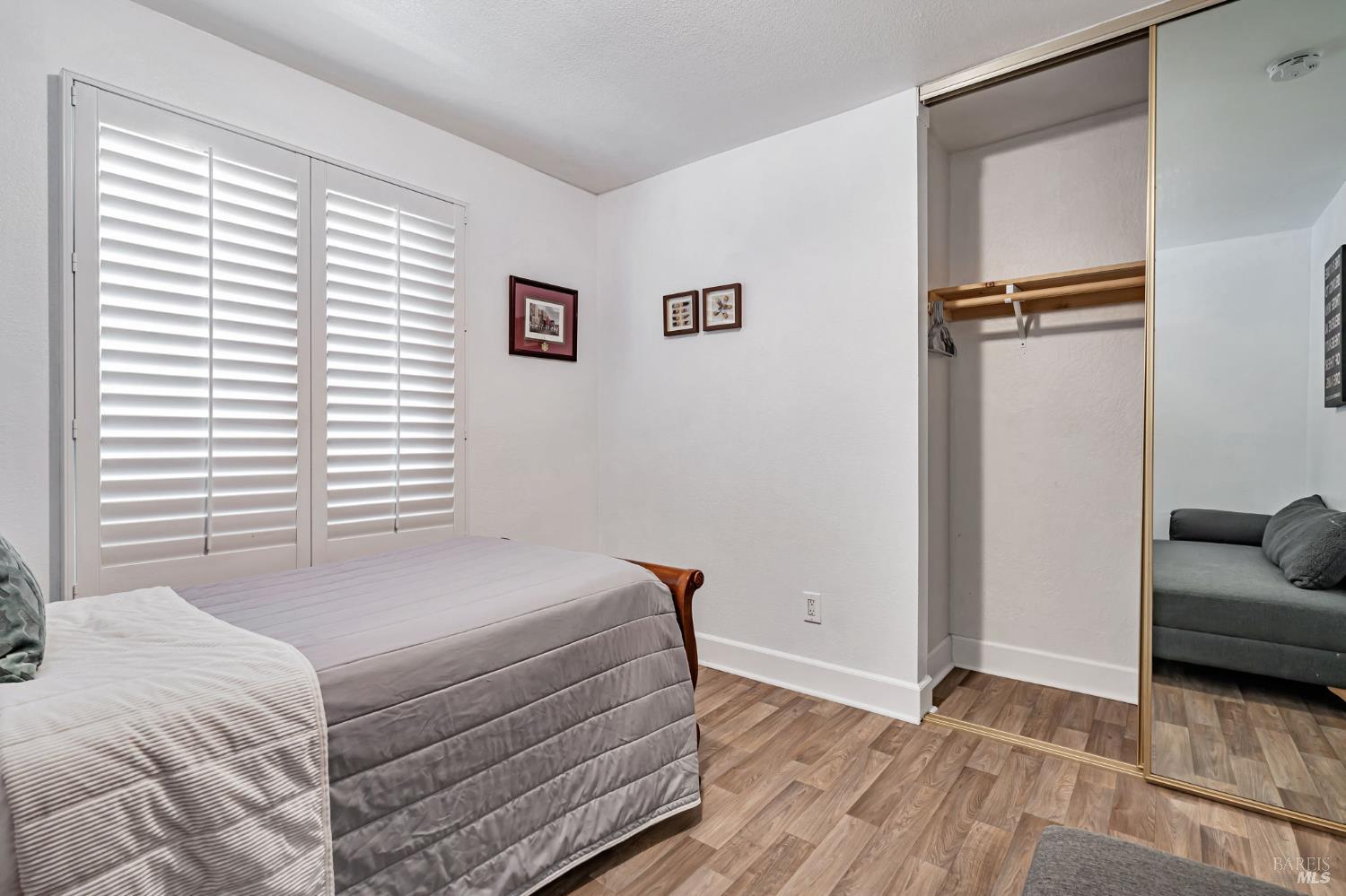 Detail Gallery Image 21 of 40 For 1019 Westview Dr, Napa,  CA 94558 - 4 Beds | 2/1 Baths