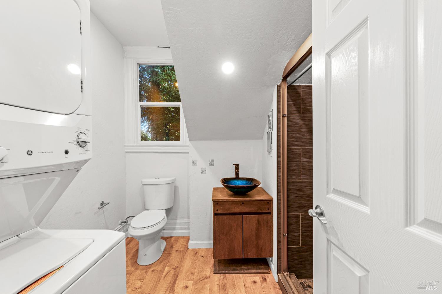 Detail Gallery Image 17 of 23 For 840 5th St, Santa Rosa,  CA 95404 - 4 Beds | 2/2 Baths