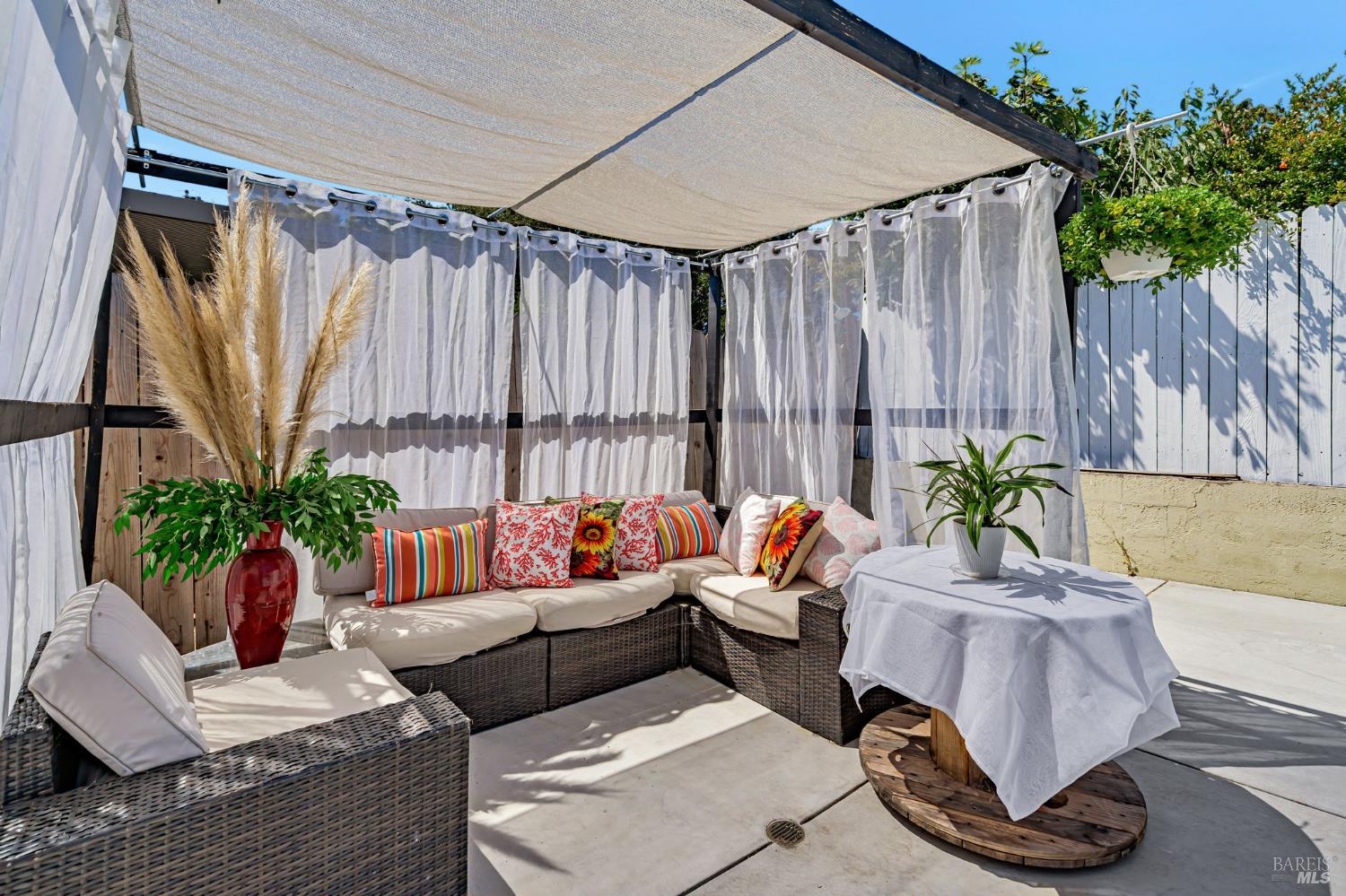 Detail Gallery Image 40 of 40 For 1019 Westview Dr, Napa,  CA 94558 - 4 Beds | 2/1 Baths