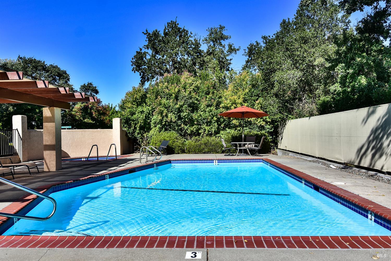 Detail Gallery Image 27 of 30 For 480 La Quinta Ln, Sonoma,  CA 95476 - 2 Beds | 2 Baths