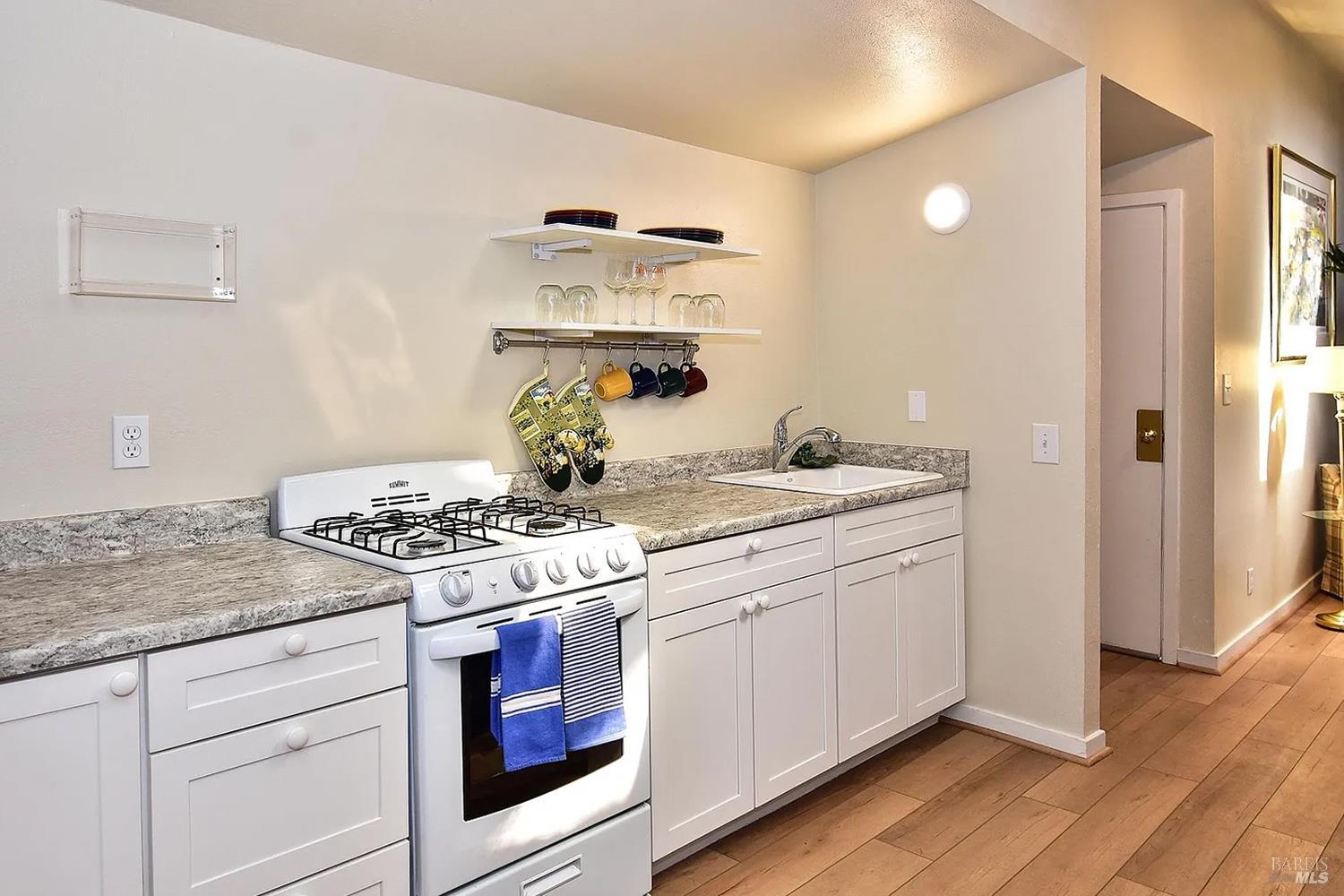 Detail Gallery Image 54 of 63 For 2550 Warm Springs Rd, Glen Ellen,  CA 95442 - 3 Beds | 3 Baths