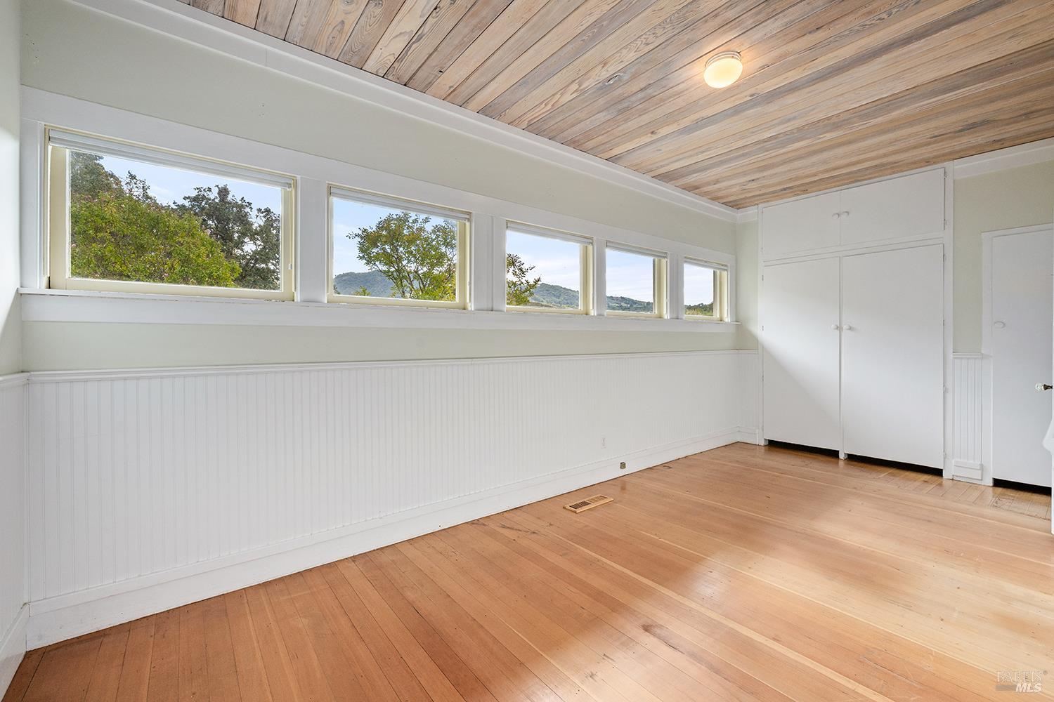 Detail Gallery Image 28 of 63 For 2550 Warm Springs Rd, Glen Ellen,  CA 95442 - 3 Beds | 3 Baths