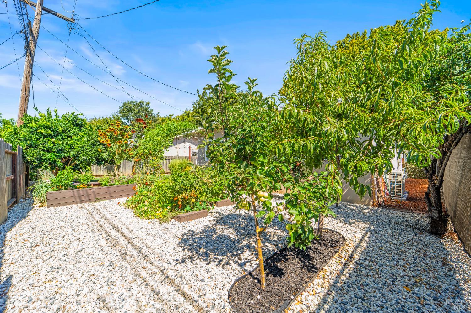 Detail Gallery Image 33 of 39 For 191 Ironwood St, Vacaville,  CA 95688 - 3 Beds | 2 Baths