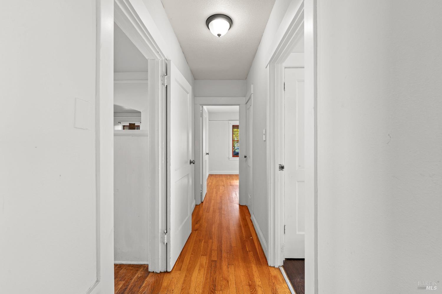 Detail Gallery Image 11 of 21 For 743 Davis St, Santa Rosa,  CA 95401 - 4 Beds | 2 Baths