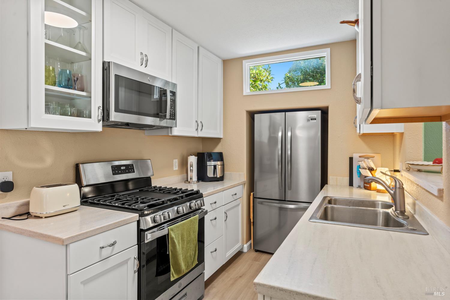 Detail Gallery Image 9 of 25 For 1169 Elm St, Ukiah,  CA 95482 - 2 Beds | 1 Baths