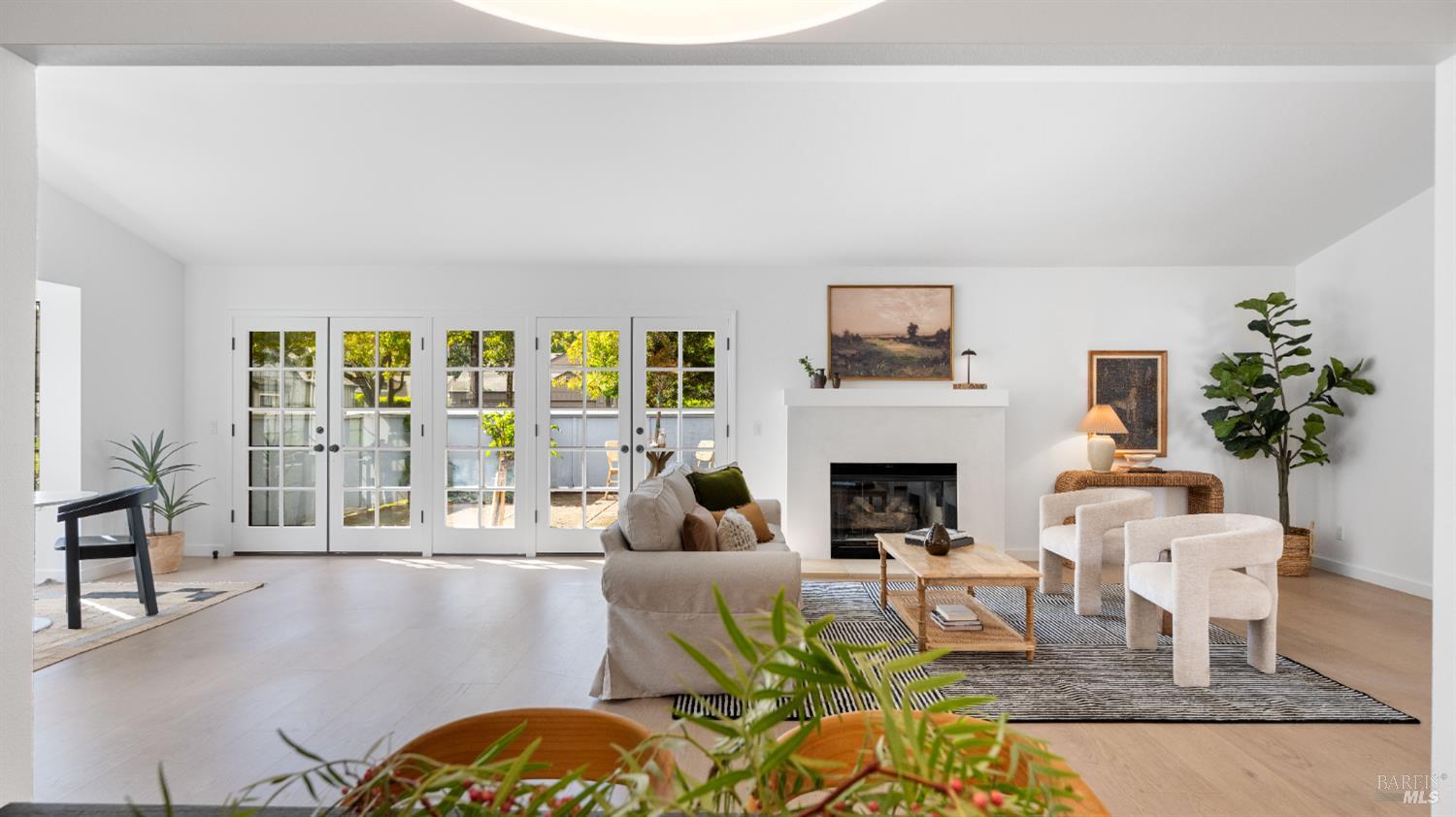 Detail Gallery Image 6 of 22 For 889 Princeton Dr, Sonoma,  CA 95476 - 2 Beds | 2 Baths