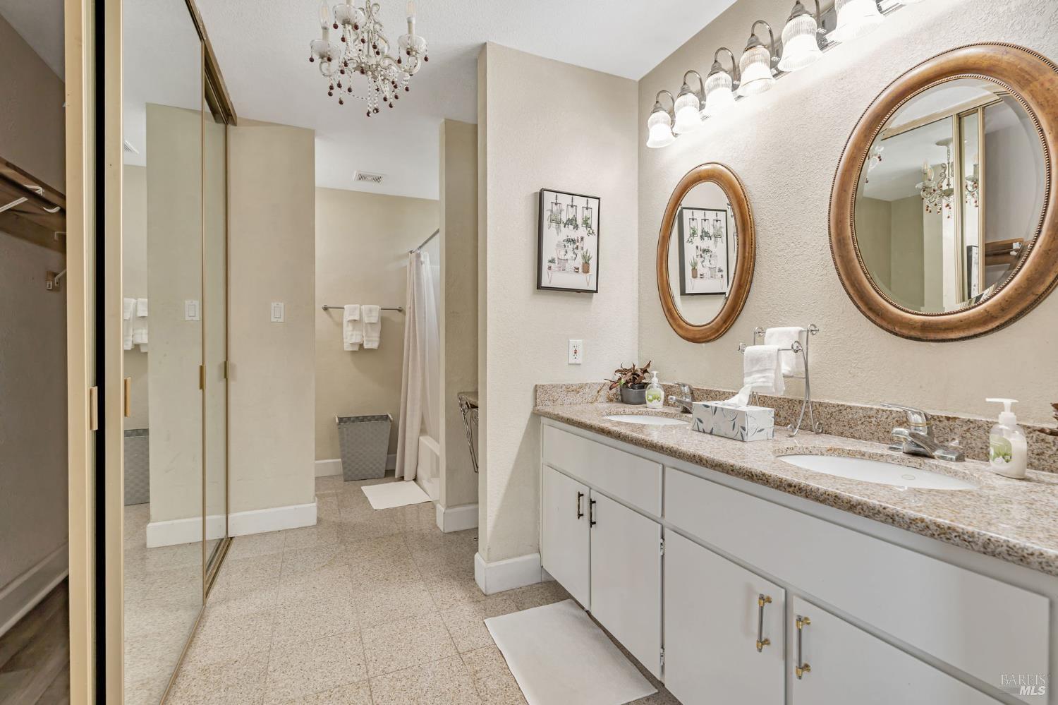 Detail Gallery Image 31 of 40 For 1019 Westview Dr, Napa,  CA 94558 - 4 Beds | 2/1 Baths