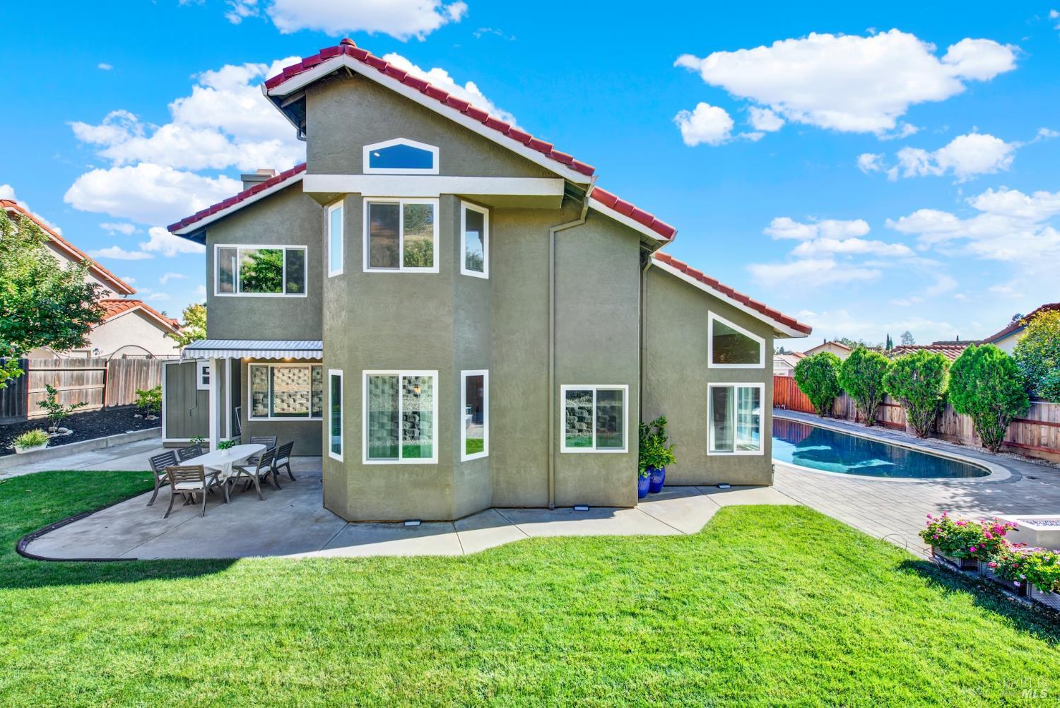 Detail Gallery Image 59 of 99 For 719 Rambleton Dr, Vacaville,  CA 95688 - 5 Beds | 3 Baths