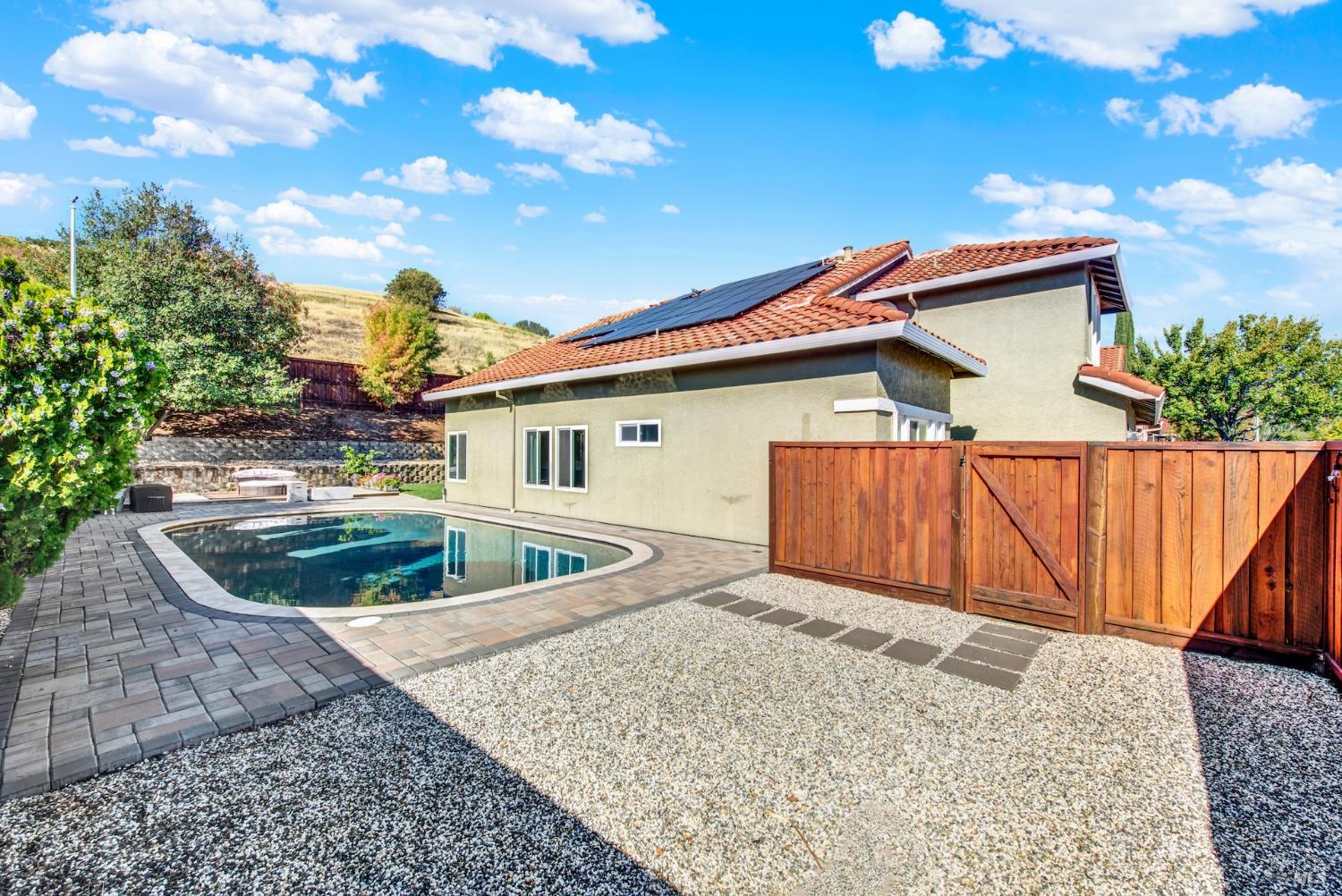 Detail Gallery Image 67 of 99 For 719 Rambleton Dr, Vacaville,  CA 95688 - 5 Beds | 3 Baths