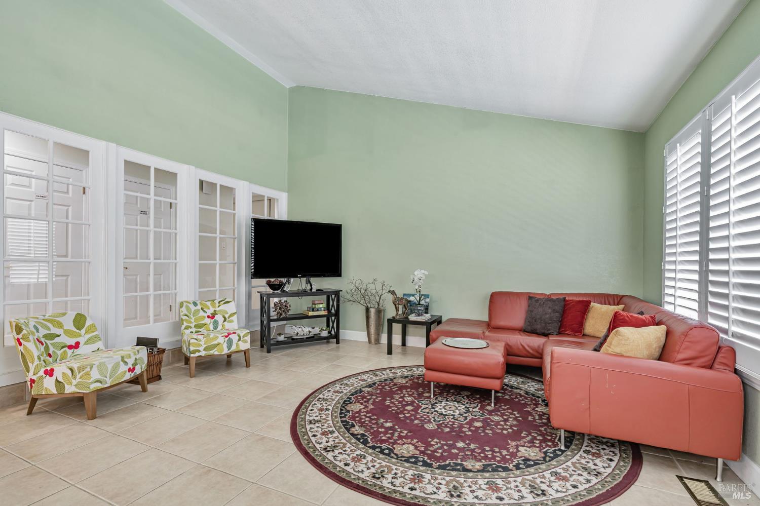 Detail Gallery Image 9 of 40 For 1019 Westview Dr, Napa,  CA 94558 - 4 Beds | 2/1 Baths