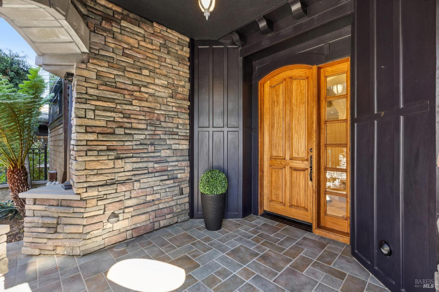 Detail Gallery Image 66 of 68 For 30 De Silva Island Dr, Mill Valley,  CA 94941 - 3 Beds | 2/1 Baths