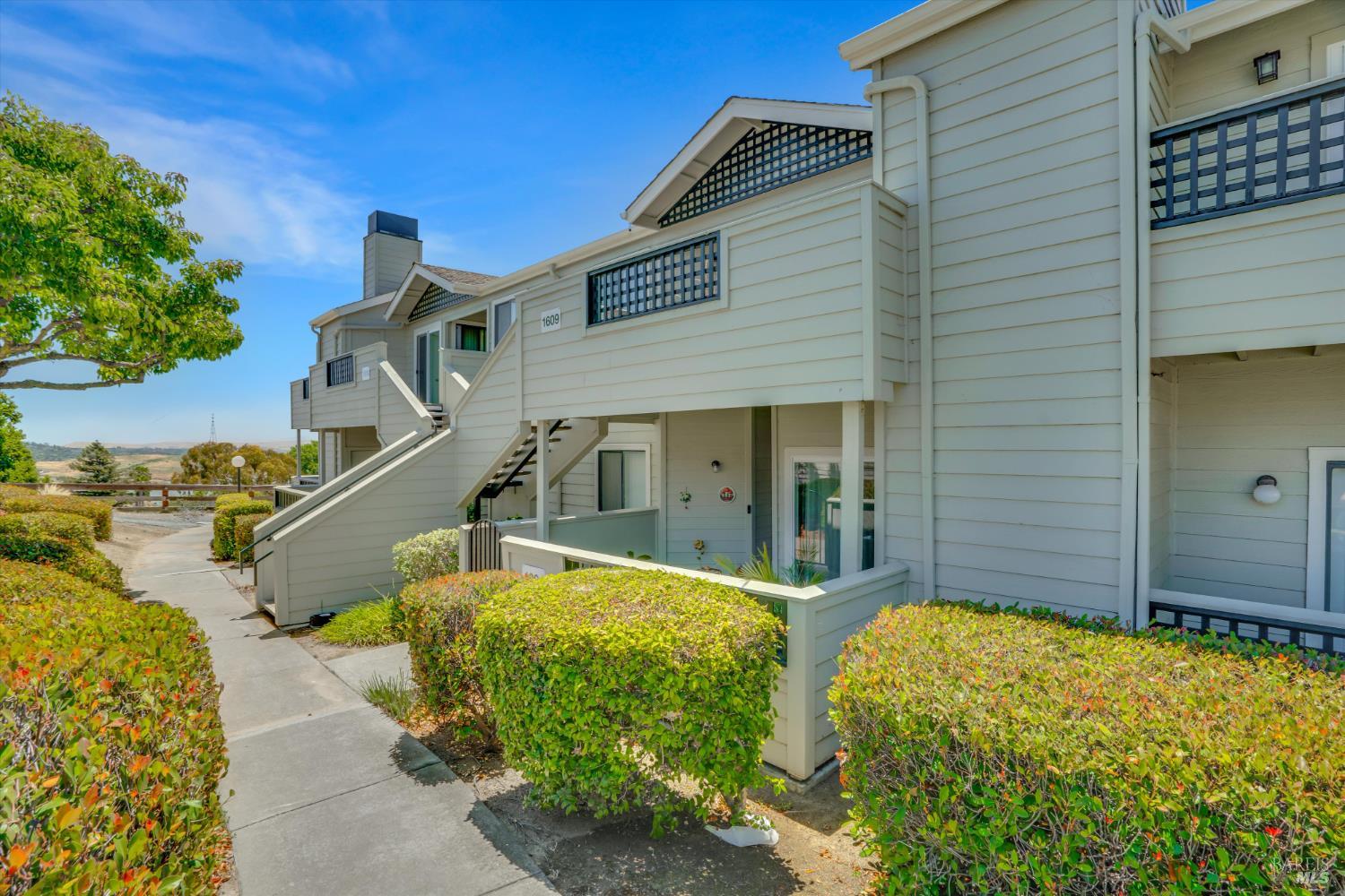 Detail Gallery Image 2 of 58 For 1201 Glen Cove Pkwy #1609,  Vallejo,  CA 94591 - 2 Beds | 2 Baths