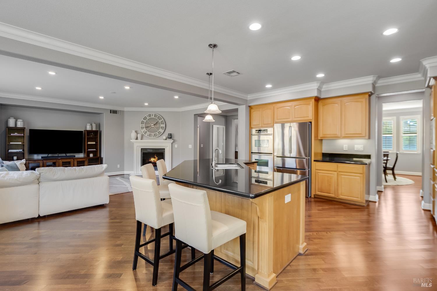 Detail Gallery Image 26 of 88 For 672 Mcallister Dr, Benicia,  CA 94510 - 5 Beds | 4 Baths