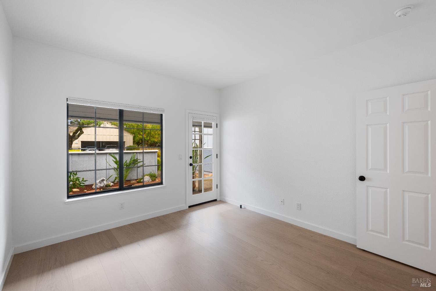 Detail Gallery Image 19 of 22 For 889 Princeton Dr, Sonoma,  CA 95476 - 2 Beds | 2 Baths