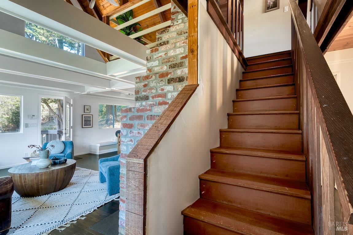 Detail Gallery Image 26 of 47 For 20 Poppy Ln, Mill Valley,  CA 94941 - 3 Beds | 2 Baths