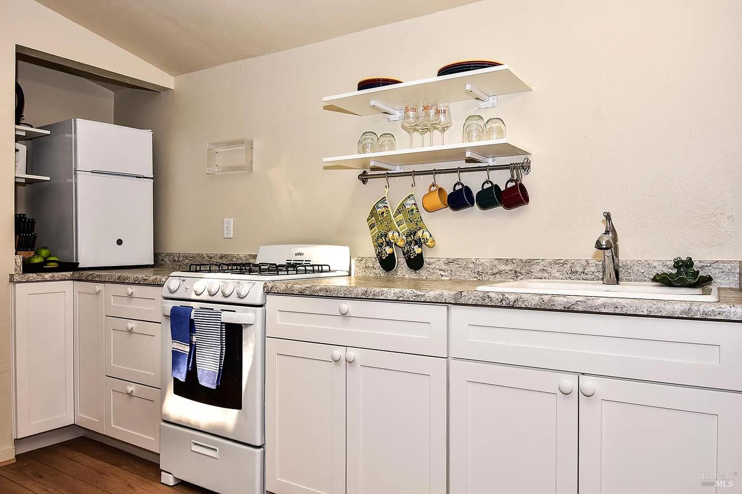 Detail Gallery Image 55 of 63 For 2550 Warm Springs Rd, Glen Ellen,  CA 95442 - 3 Beds | 3 Baths