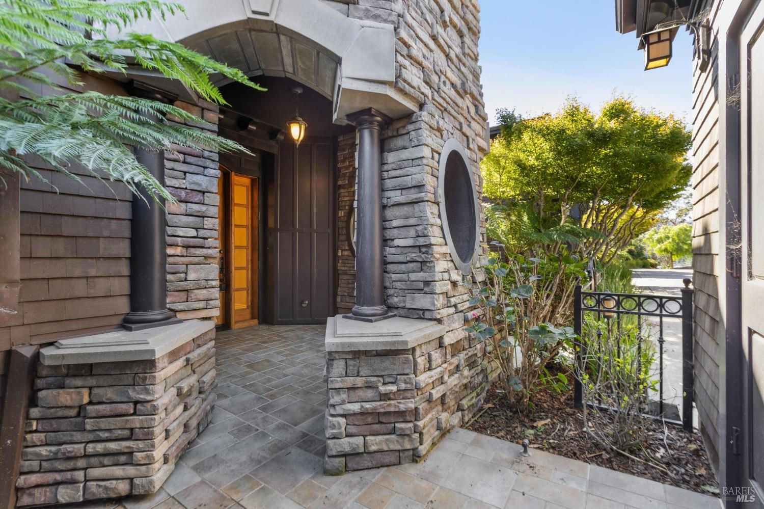 Detail Gallery Image 67 of 68 For 30 De Silva Island Dr, Mill Valley,  CA 94941 - 3 Beds | 2/1 Baths