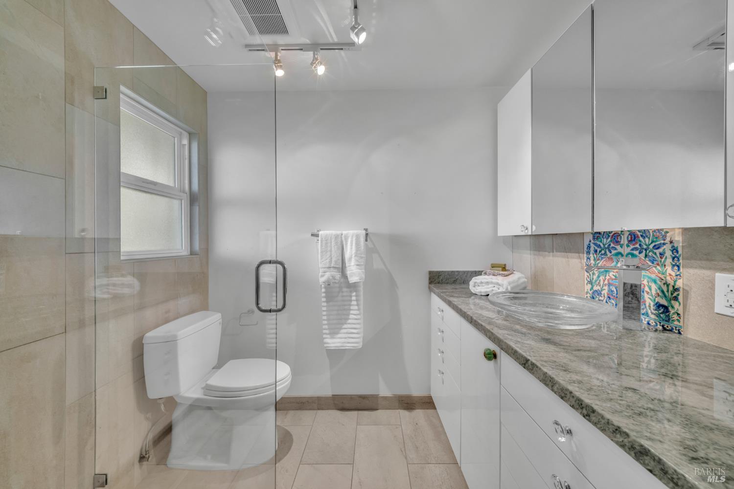 Detail Gallery Image 13 of 34 For 180 W Trinity Rd, Glen Ellen,  CA 95442 - 3 Beds | 2 Baths