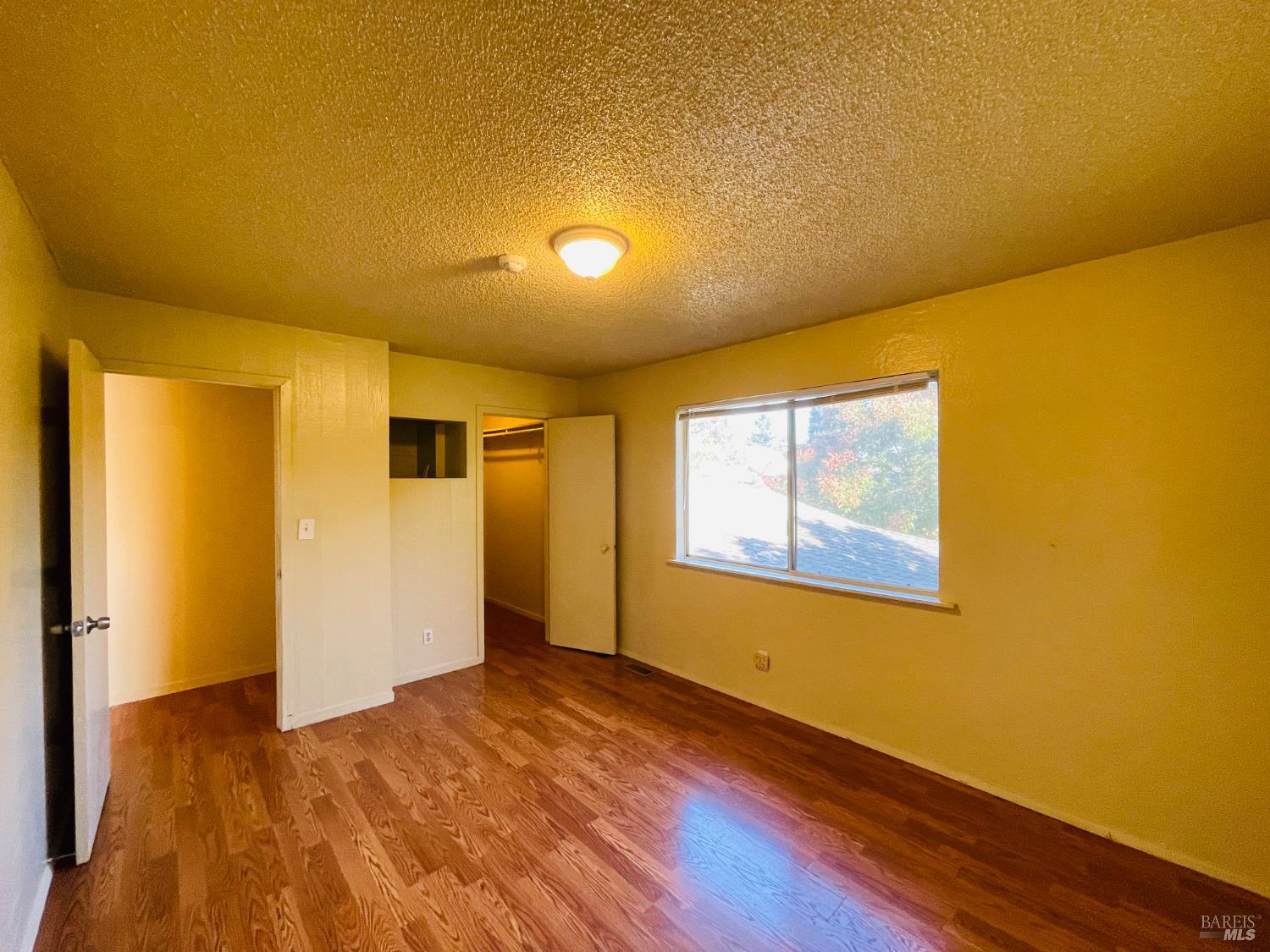 Detail Gallery Image 12 of 23 For 2529 Coffey Ln, Santa Rosa,  CA 95403 - 2 Beds | 1 Baths