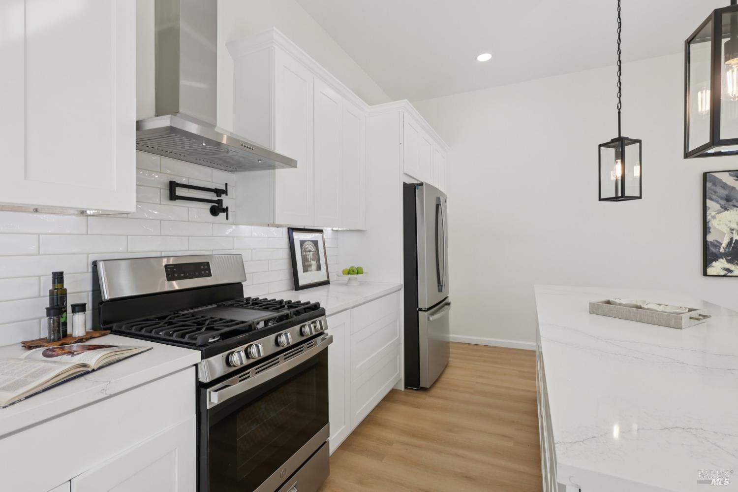 Detail Gallery Image 14 of 44 For 368 Bonnie Ct, Rohnert Park,  CA 94928 - 4 Beds | 2 Baths