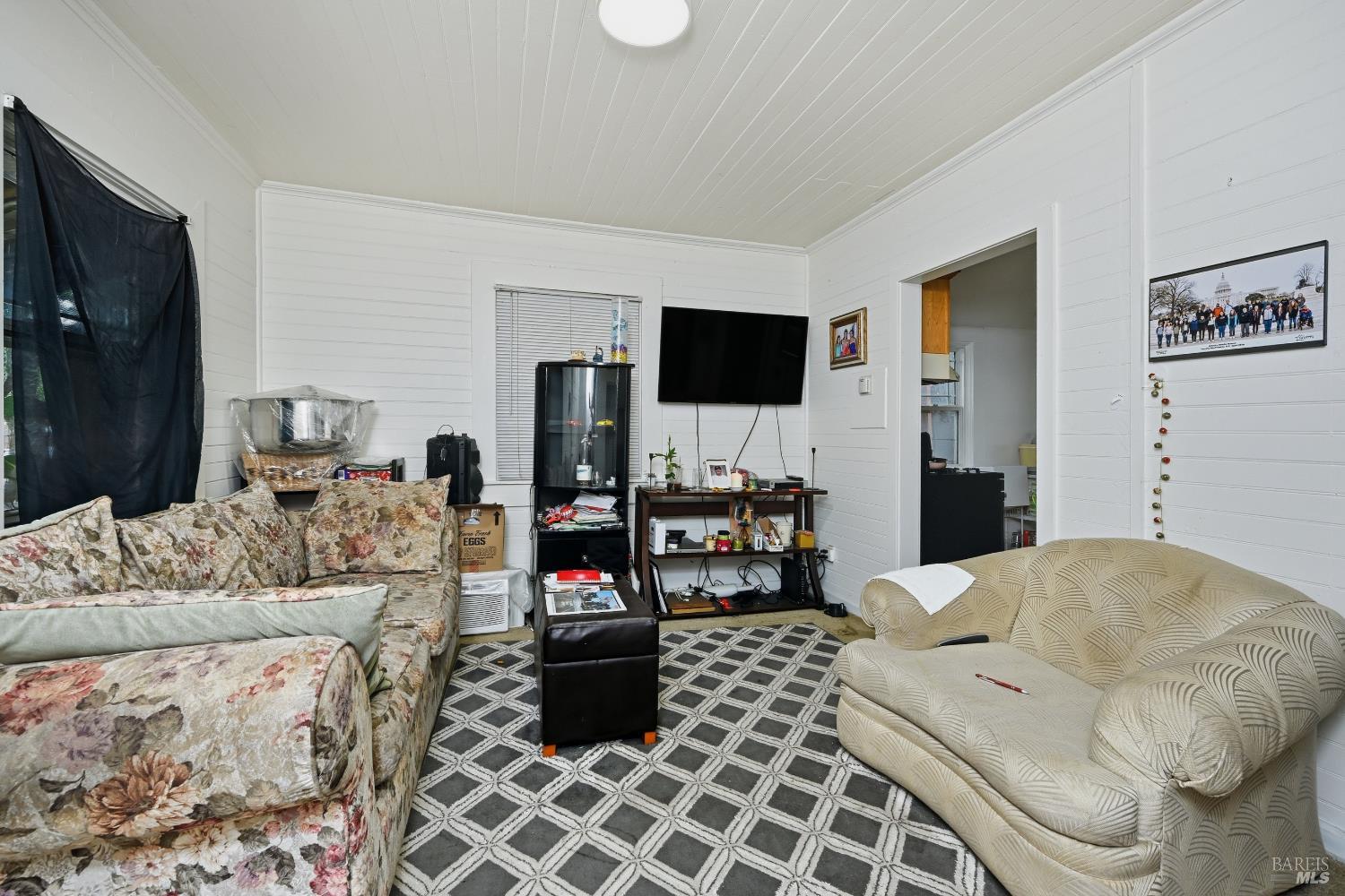 Detail Gallery Image 13 of 31 For 721 Grove St, Sonoma,  CA 95476 - – Beds | – Baths