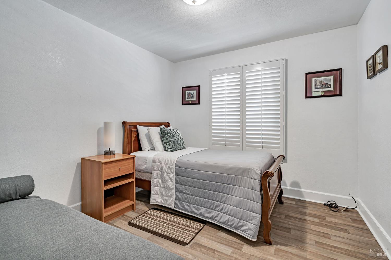 Detail Gallery Image 20 of 40 For 1019 Westview Dr, Napa,  CA 94558 - 4 Beds | 2/1 Baths