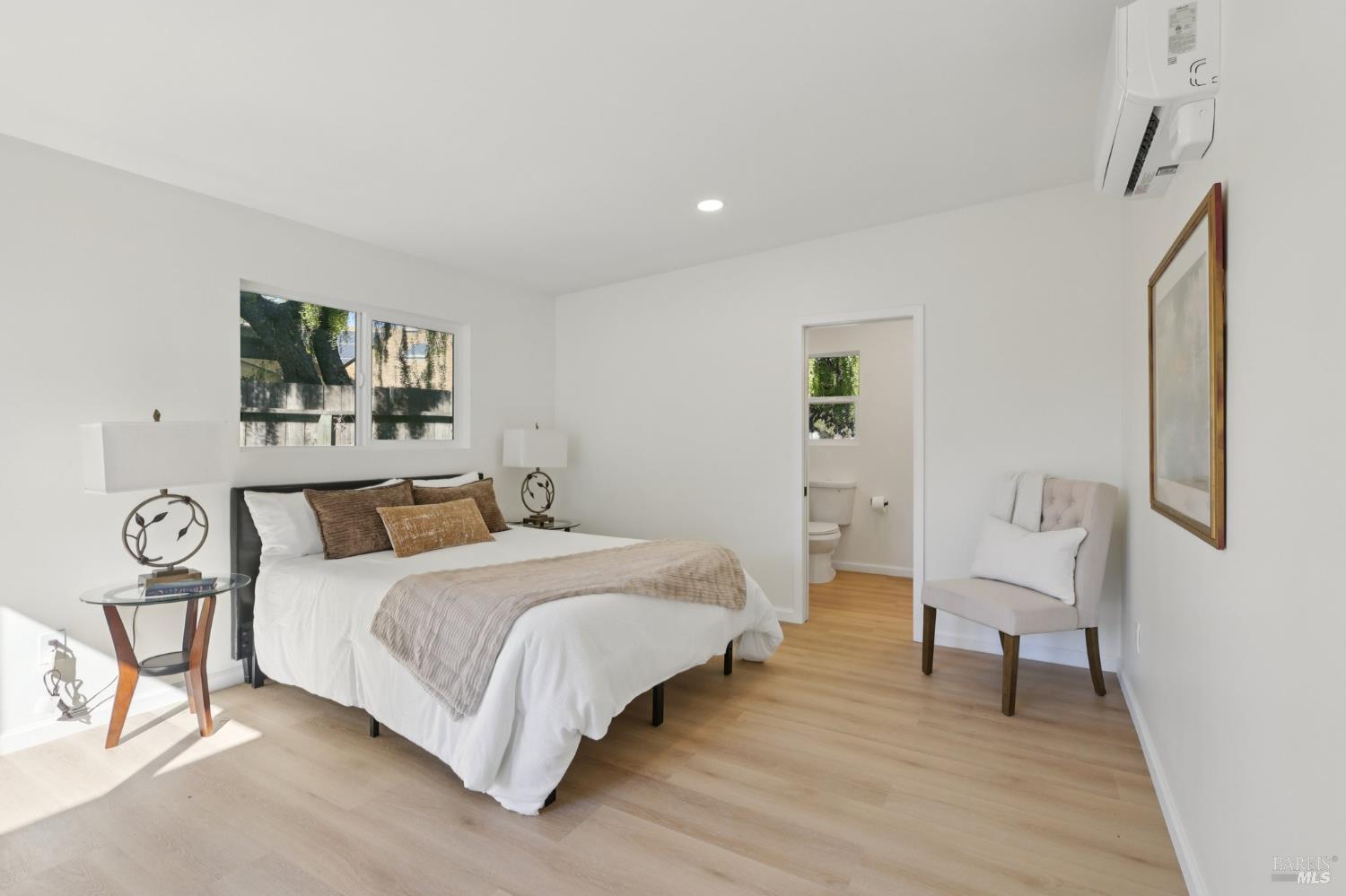 Detail Gallery Image 35 of 44 For 368 Bonnie Ct, Rohnert Park,  CA 94928 - 4 Beds | 2 Baths