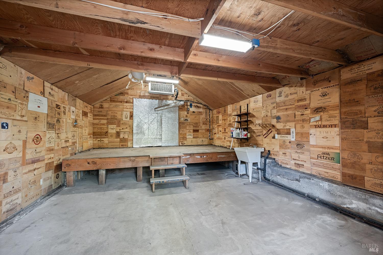 Detail Gallery Image 43 of 63 For 2550 Warm Springs Rd, Glen Ellen,  CA 95442 - 3 Beds | 3 Baths