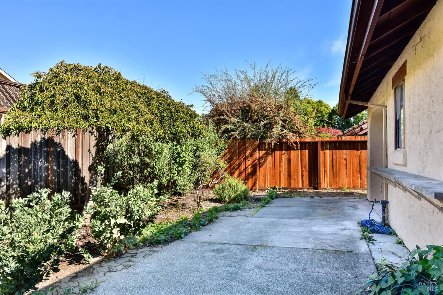 Detail Gallery Image 23 of 30 For 480 La Quinta Ln, Sonoma,  CA 95476 - 2 Beds | 2 Baths