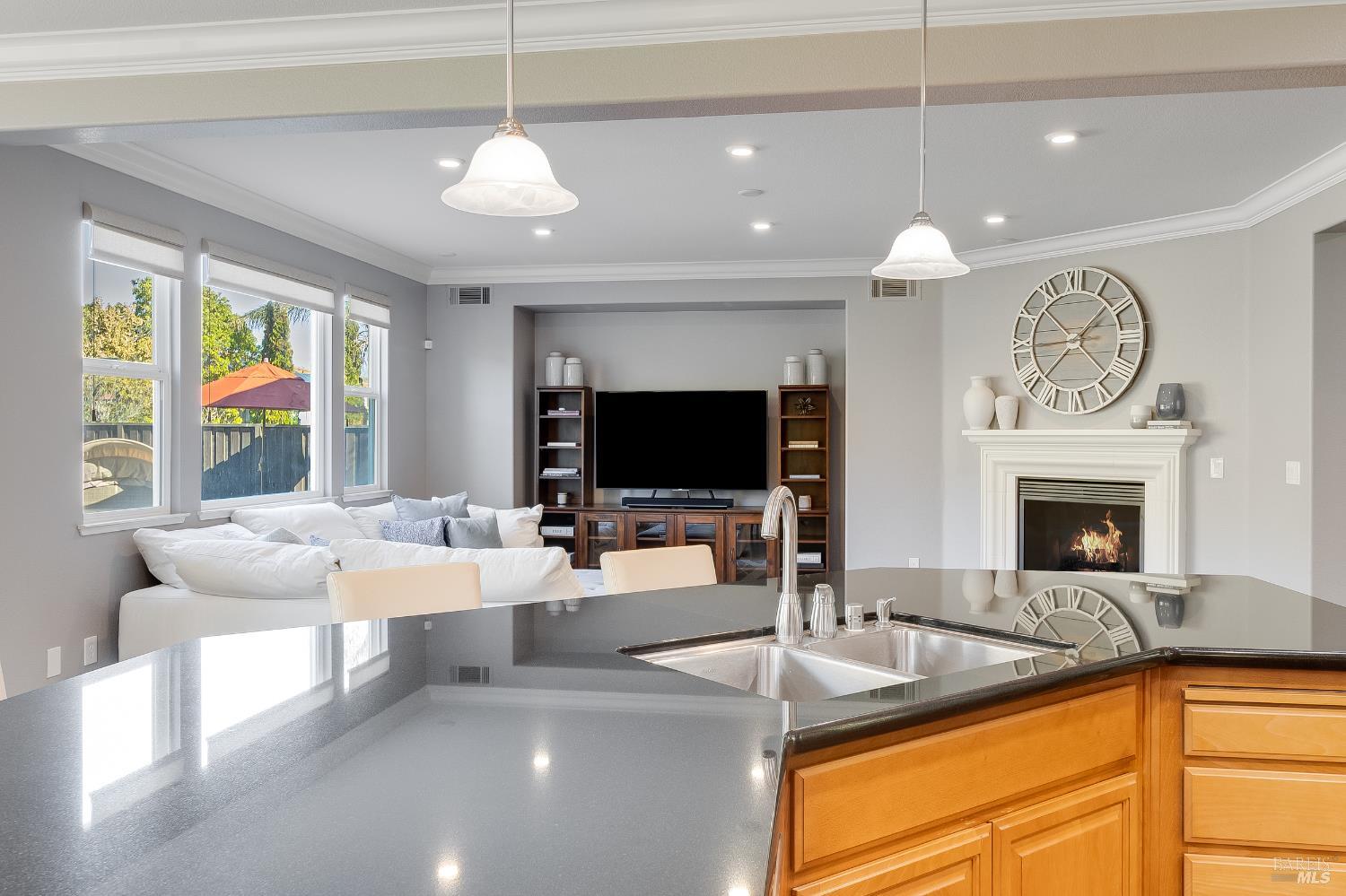 Detail Gallery Image 30 of 88 For 672 Mcallister Dr, Benicia,  CA 94510 - 5 Beds | 4 Baths