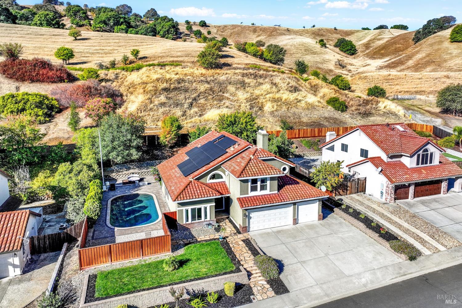 Detail Gallery Image 3 of 99 For 719 Rambleton Dr, Vacaville,  CA 95688 - 5 Beds | 3 Baths