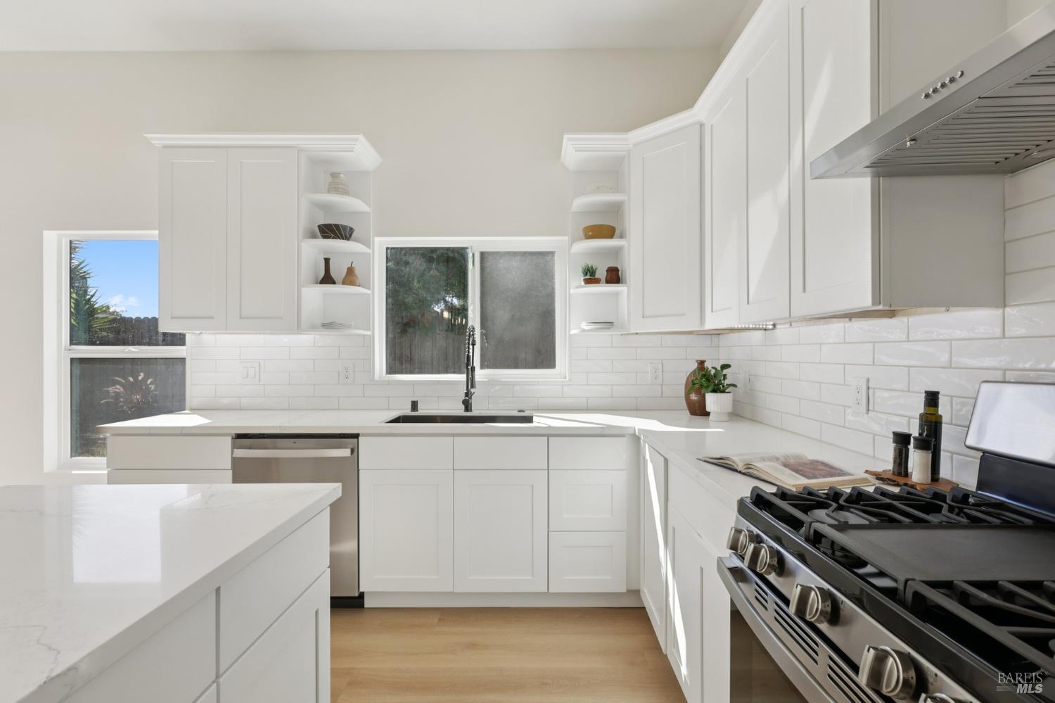 Detail Gallery Image 12 of 44 For 368 Bonnie Ct, Rohnert Park,  CA 94928 - 4 Beds | 2 Baths