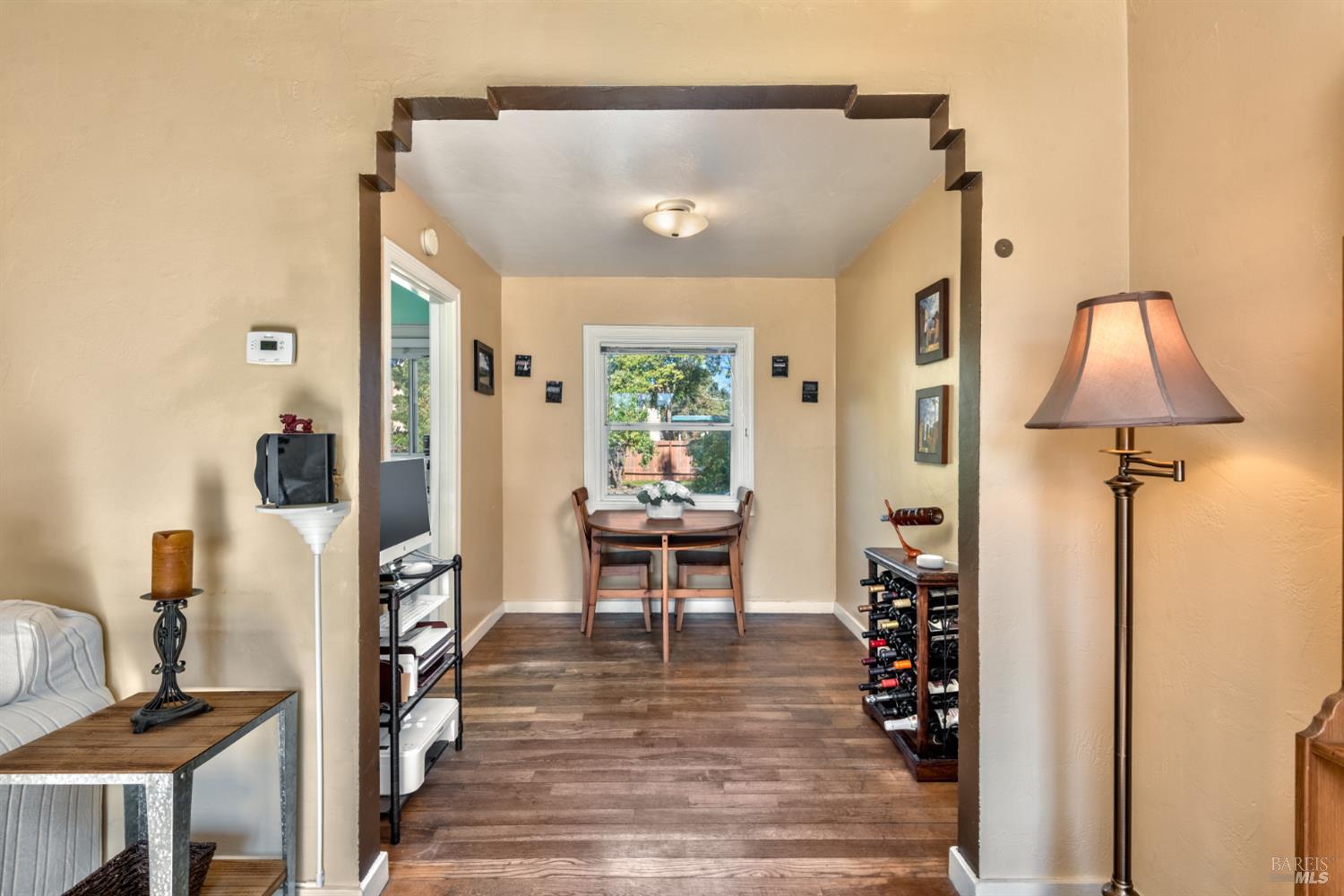 Detail Gallery Image 2 of 31 For 151 Earle St, Santa Rosa,  CA 95407 - 2 Beds | 1 Baths