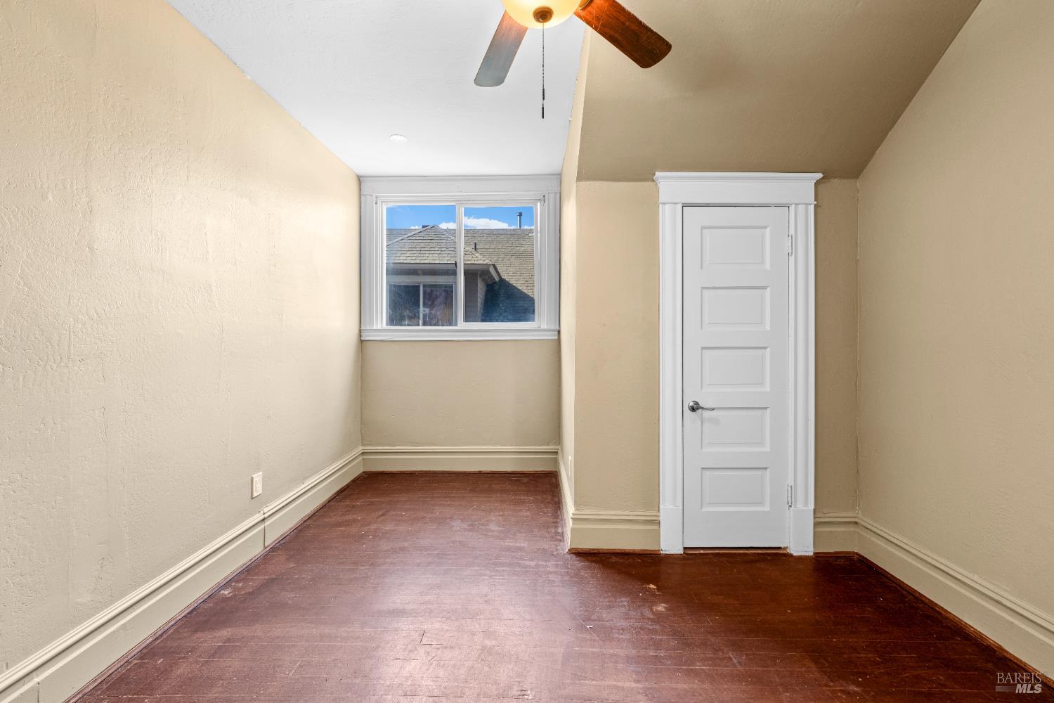 Detail Gallery Image 15 of 23 For 840 5th St, Santa Rosa,  CA 95404 - 4 Beds | 2/2 Baths