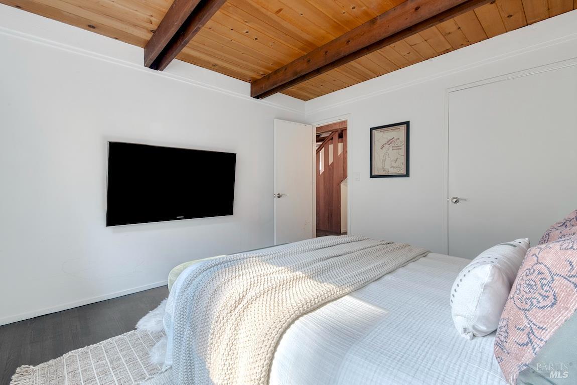 Detail Gallery Image 14 of 47 For 20 Poppy Ln, Mill Valley,  CA 94941 - 3 Beds | 2 Baths