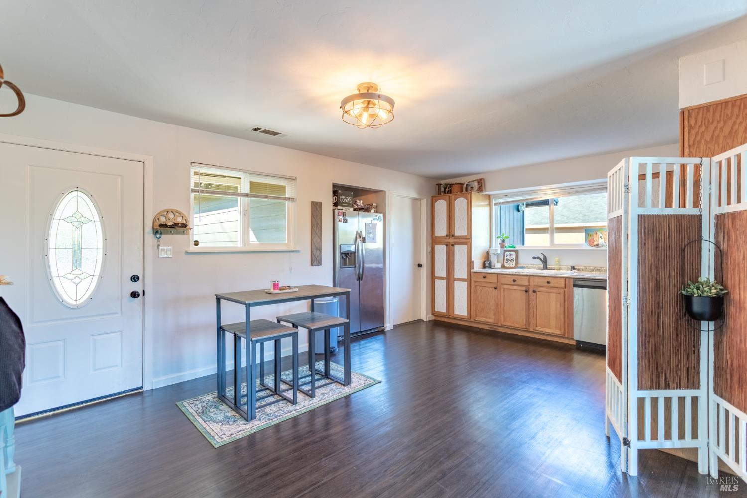 Detail Gallery Image 5 of 30 For 21919 Hayfork Pl, Cottonwood,  CA 96022 - 2 Beds | 2 Baths