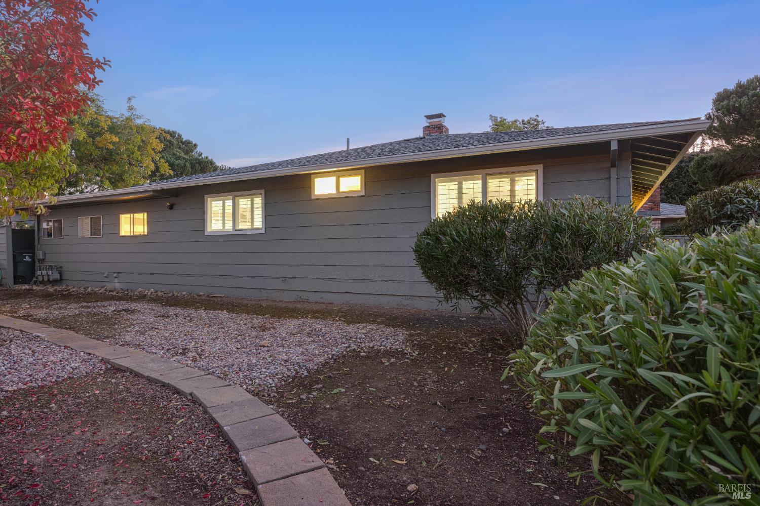 Detail Gallery Image 59 of 65 For 339 Valley Oaks Dr, Santa Rosa,  CA 95409 - 2 Beds | 2 Baths