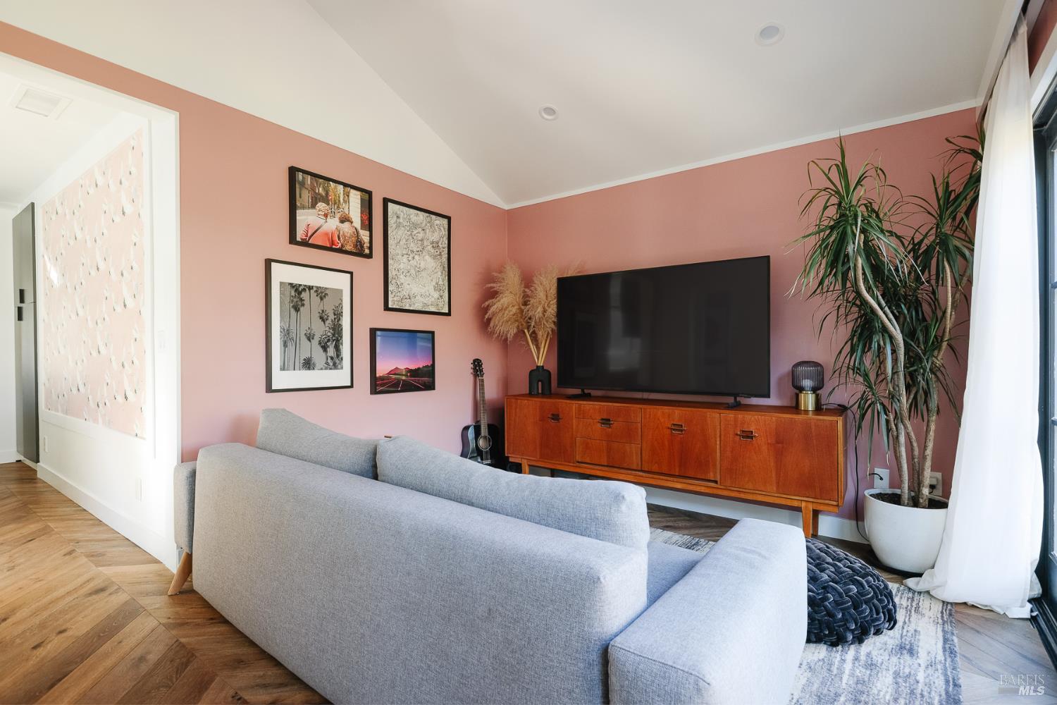 Detail Gallery Image 38 of 59 For 18445 1st Ave, Sonoma,  CA 95476 - 2 Beds | 2 Baths